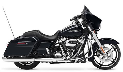 2017 Harley-Davidson Street Glide® in San Antonio, Texas - Photo 10