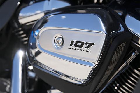 2017 Harley-Davidson Ultra Limited Low in Greenville, South Carolina - Photo 12