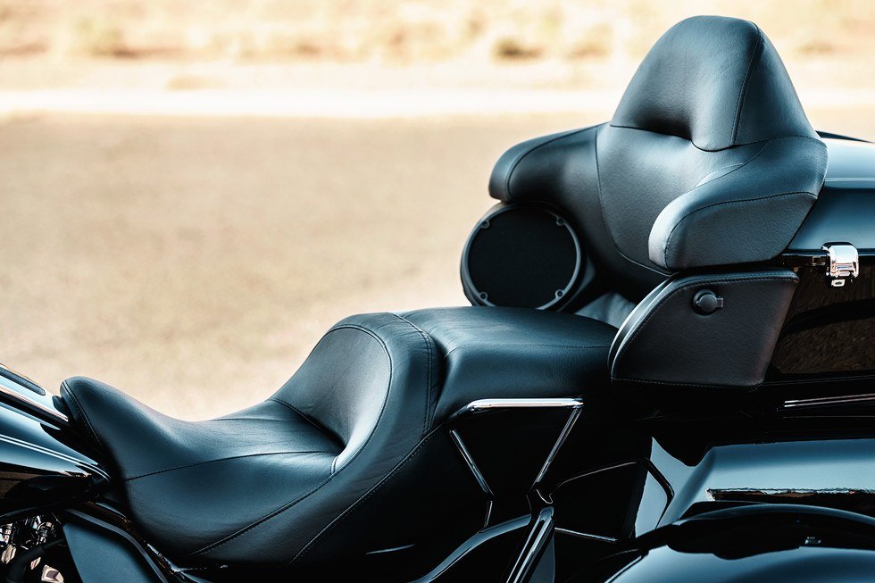 2017 Harley-Davidson Tri Glide® Ultra in Burlington, North Carolina - Photo 5
