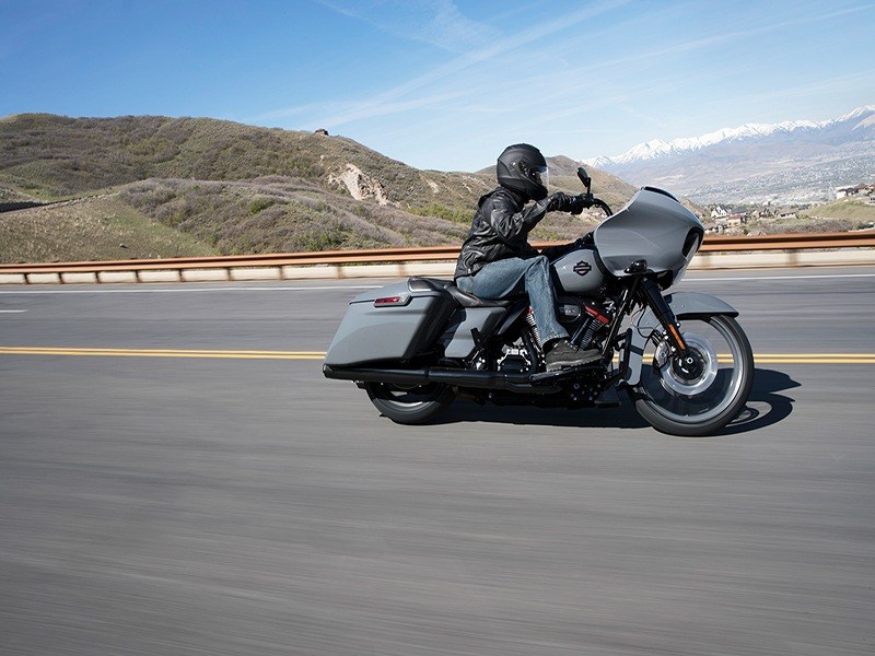 2018 Harley-Davidson CVO Road Glide® 6