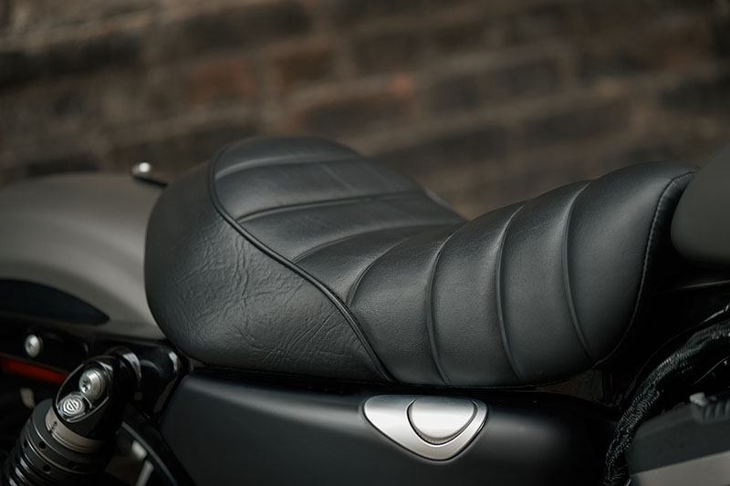 2018 Harley-Davidson Iron 883™ in Foxboro, Massachusetts - Photo 9