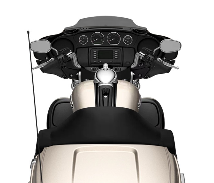 2018 Harley-Davidson Electra Glide® Ultra Classic® 8