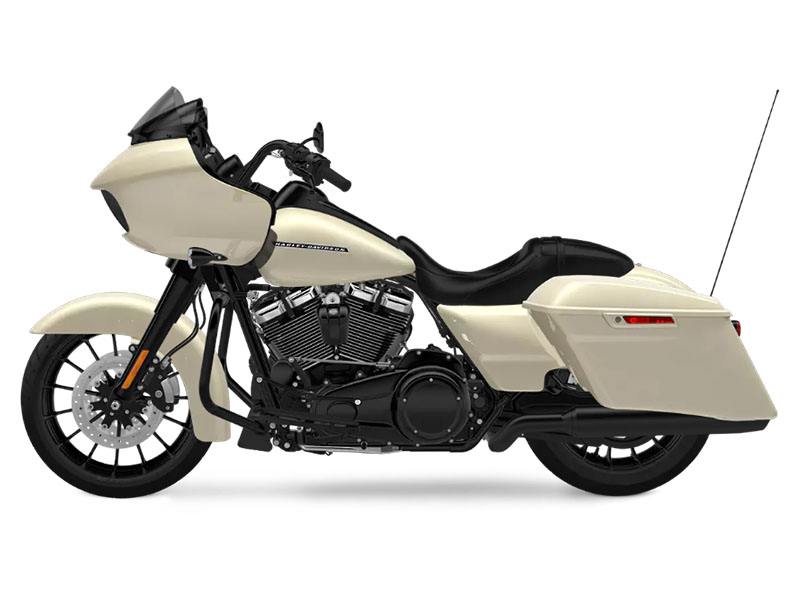 2018 Harley-Davidson Road Glide® Special in Omaha, Nebraska - Photo 2