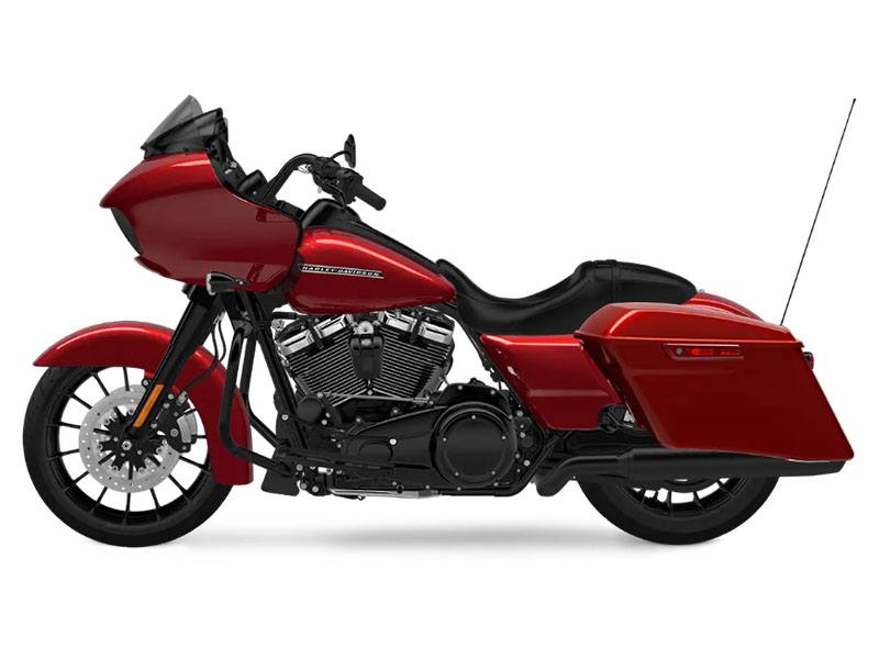 2018 Harley-Davidson Road Glide® Special in Burlington, North Carolina - Photo 2