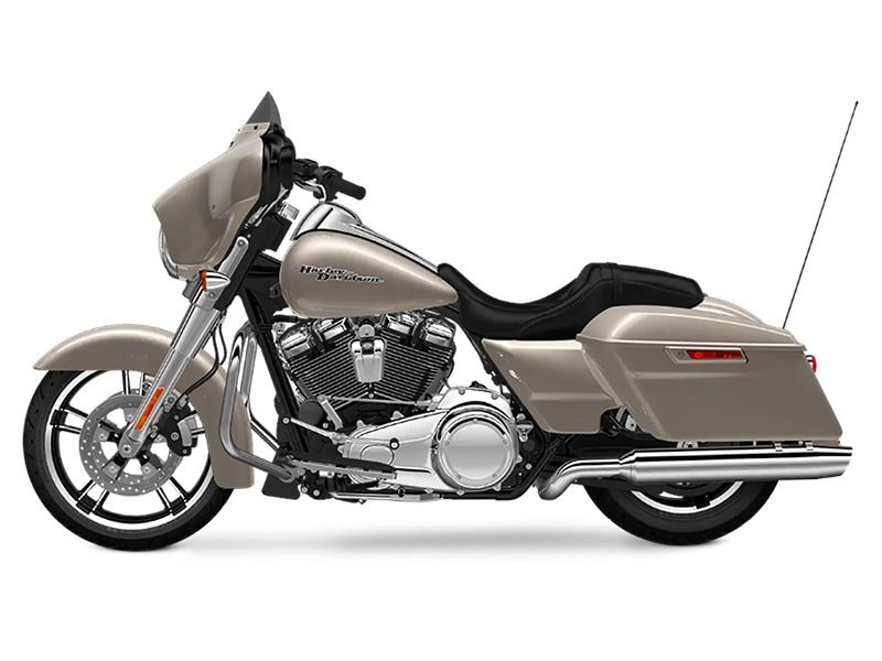 2018 Harley-Davidson Street Glide® in Lima, Ohio - Photo 12