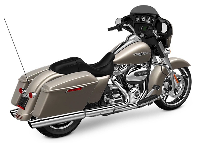 2018 Harley-Davidson Street Glide® in Lima, Ohio - Photo 16