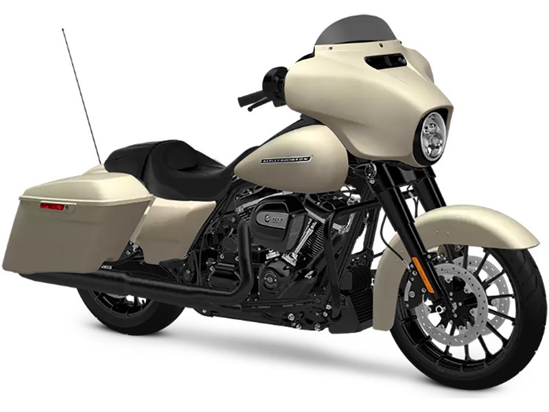 2018 Harley-Davidson Street Glide® Special in Omaha, Nebraska - Photo 3