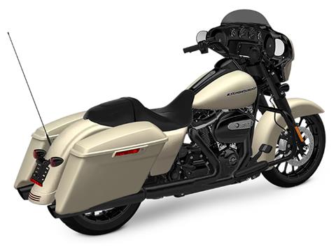 2018 Harley-Davidson Street Glide® Special in Omaha, Nebraska - Photo 6