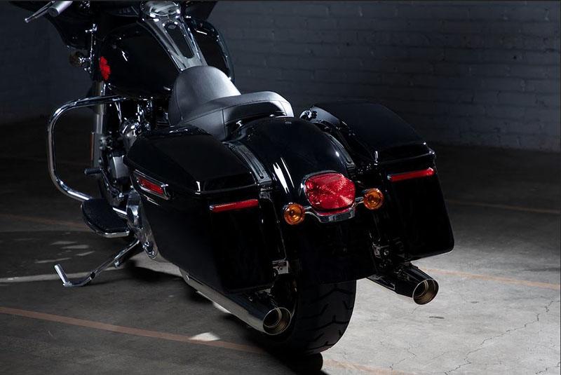 2019 Harley-Davidson Electra Glide® Standard in Omaha, Nebraska - Photo 4