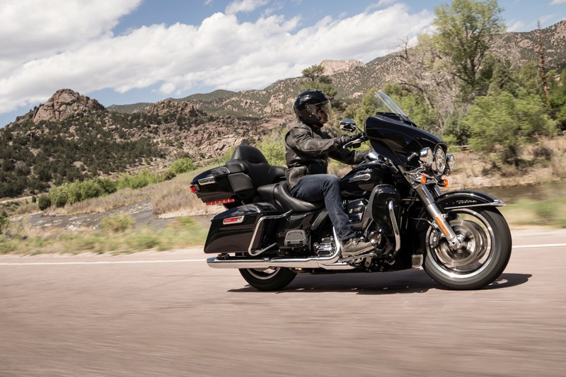 2019 Harley-Davidson Electra Glide® Ultra Classic® in Burlington, North Carolina - Photo 3