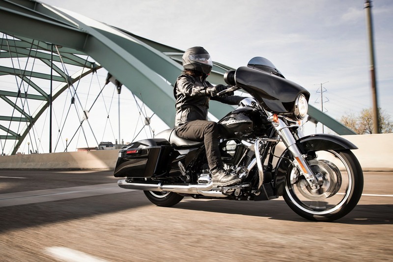 2019 Harley-Davidson Street Glide® in Omaha, Nebraska - Photo 2