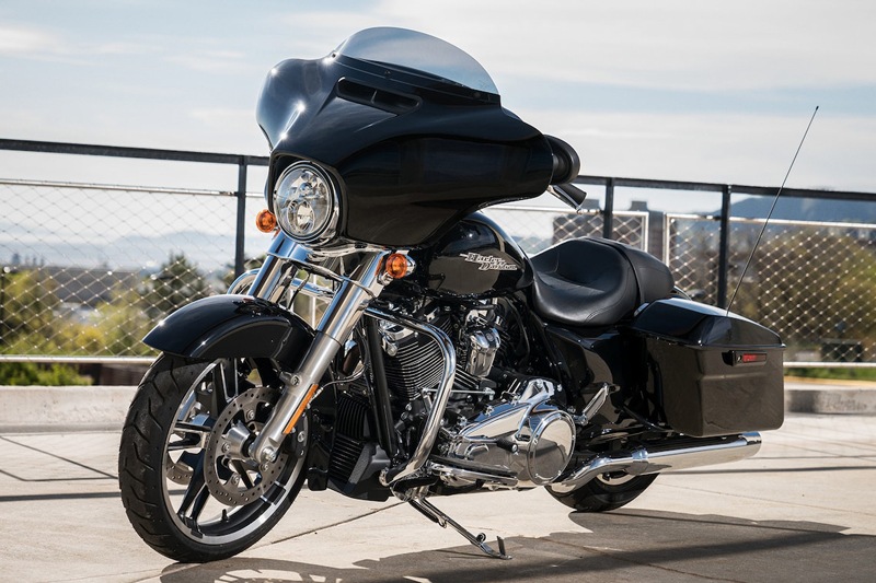 2019 Harley-Davidson Street Glide® in Roswell, Georgia - Photo 3