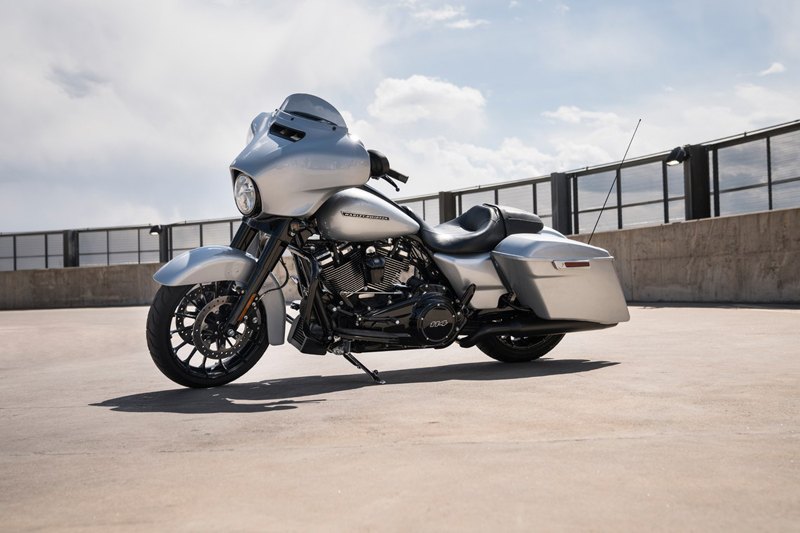 2019 Harley-Davidson Street Glide® Special 3