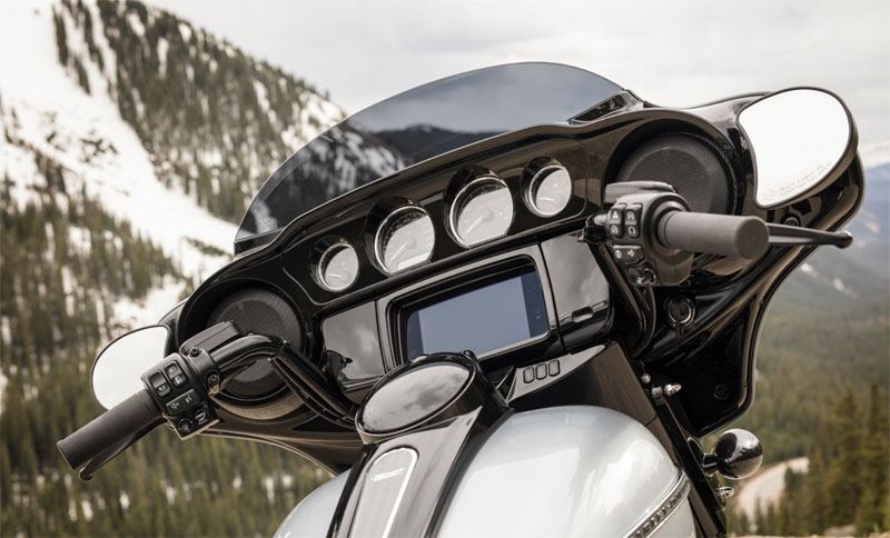 2019 Harley-Davidson Street Glide® Special 6