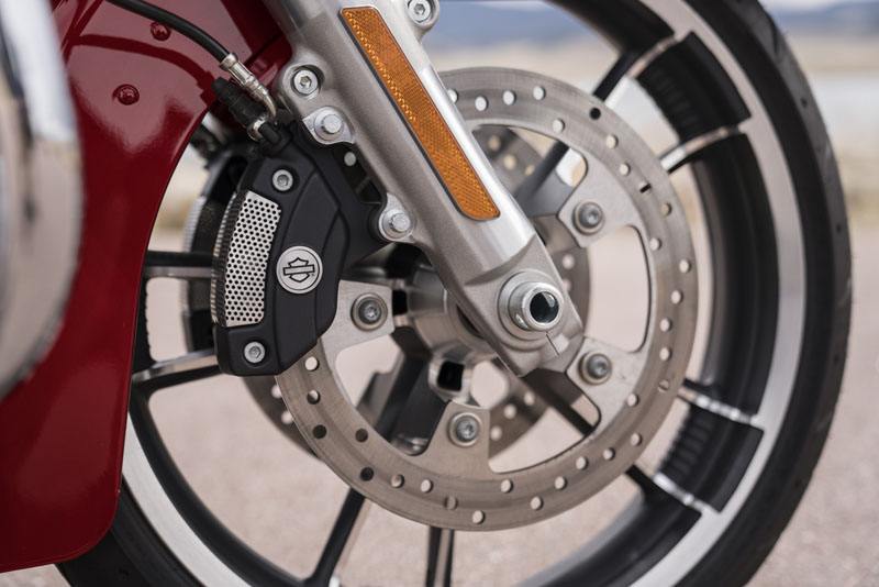2020 Harley-Davidson Road Glide® Limited 9