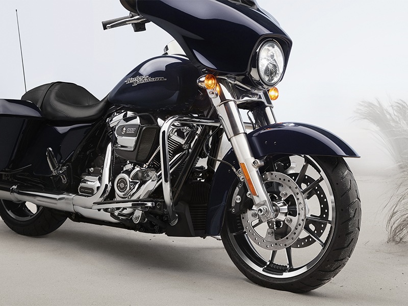 2020 Harley-Davidson Street Glide® in Auburn, Massachusetts - Photo 13