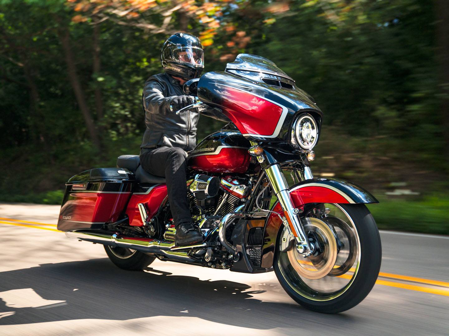 2021 Harley-Davidson CVO™ Street Glide® in San Antonio, Texas - Photo 18