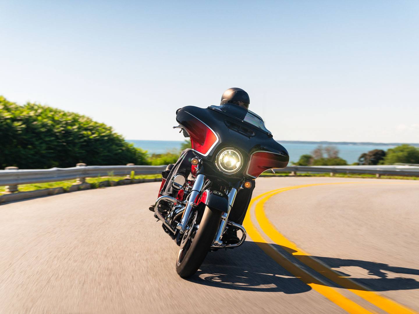 2021 Harley-Davidson CVO™ Street Glide® in San Antonio, Texas - Photo 21