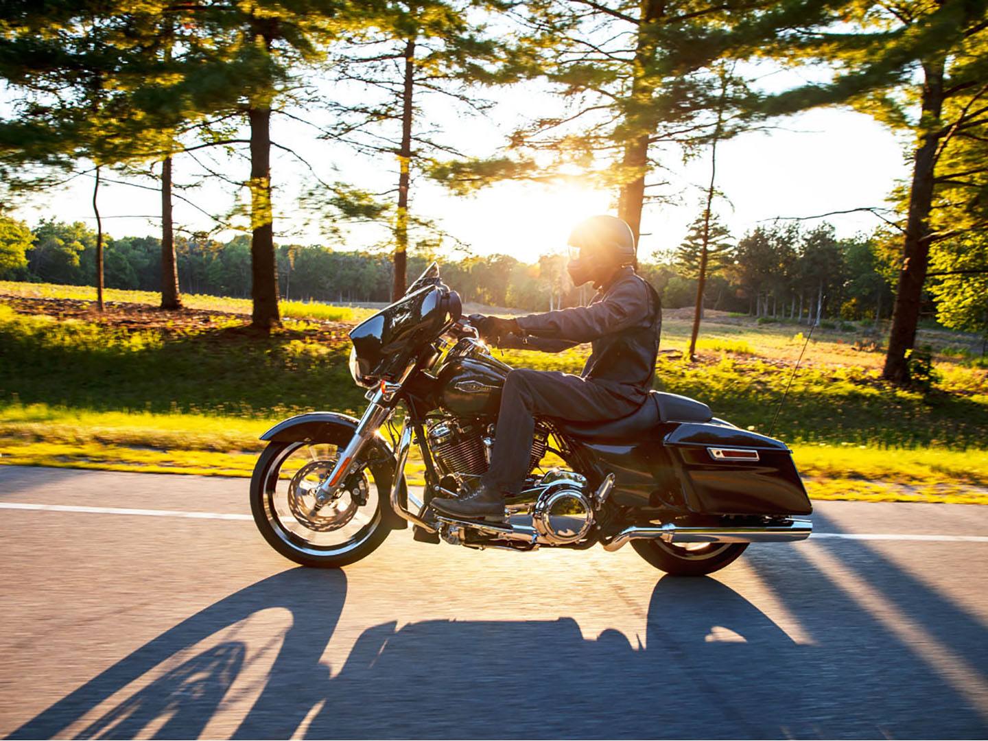 2021 Harley-Davidson Street Glide® in Columbia, Missouri - Photo 14