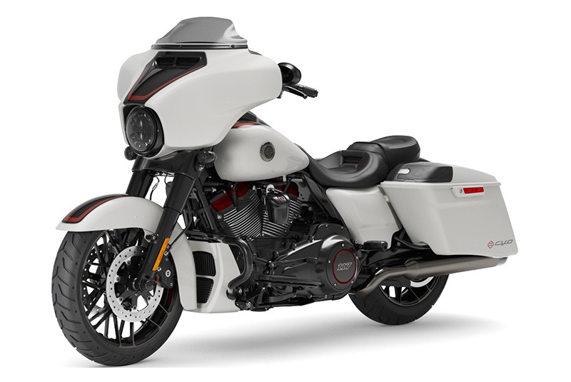 2021 Harley-Davidson CVO™ Street Glide® in Columbia, Missouri - Photo 4