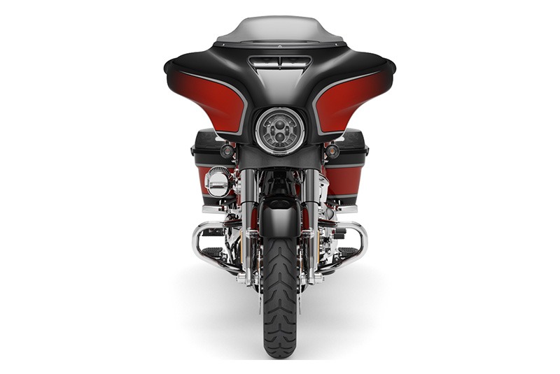 2021 Harley-Davidson CVO™ Street Glide® in San Antonio, Texas - Photo 14