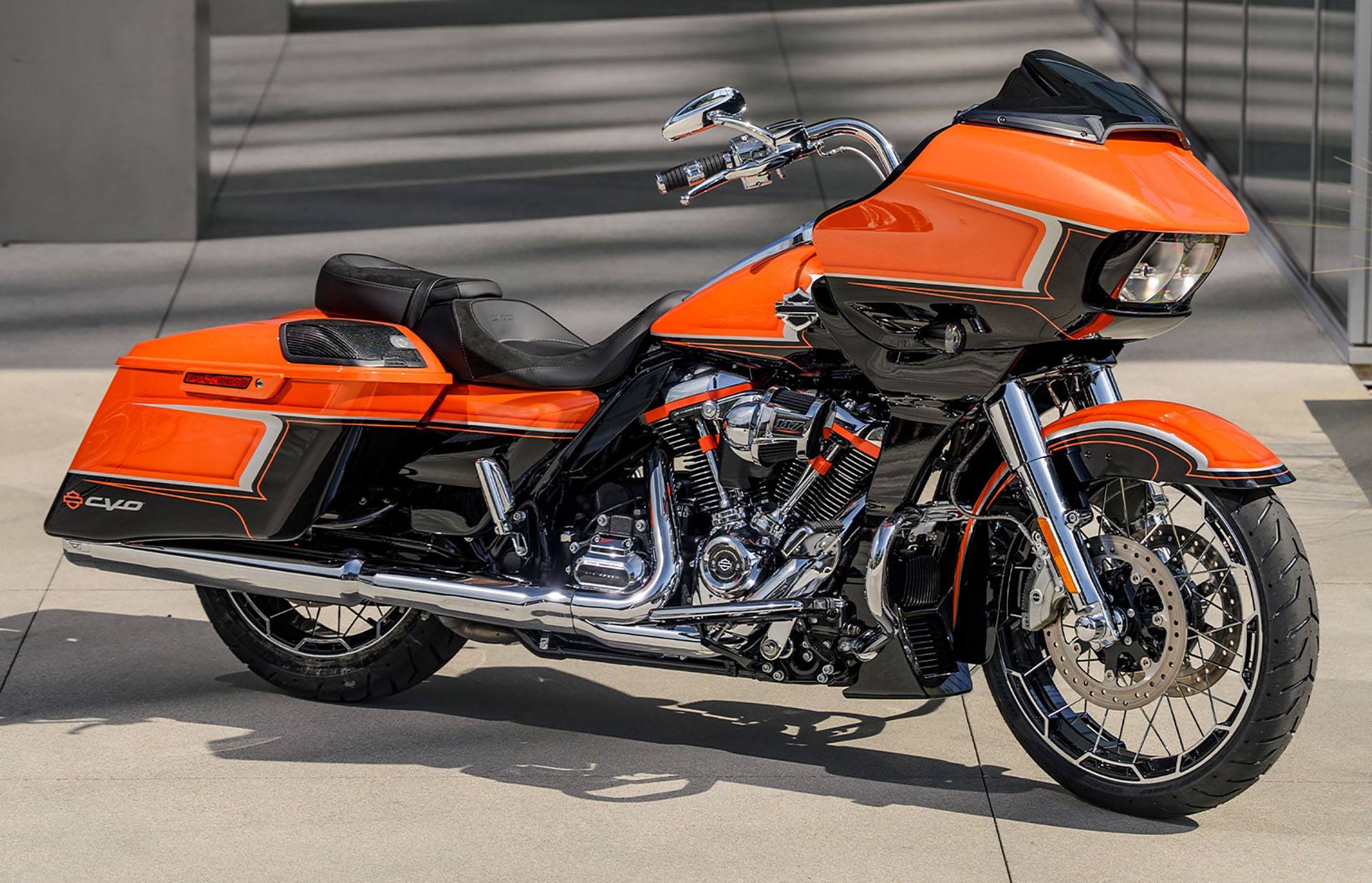 2022 Harley-Davidson CVO™ Road Glide® in Temecula, California - Photo 2