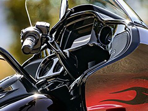 BOOM!™ BOX GTS INFOTAINMENT