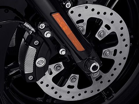 REFLEX™ LINKED BREMBO® BRAKES WITH STANDARD ABS