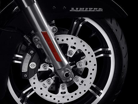 REFLEX™ LINKED BREMBO® BRAKES WITH STANDARD ABS