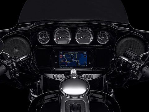 BOOM!™ BOX GTS INFOTAINMENT SYSTEM