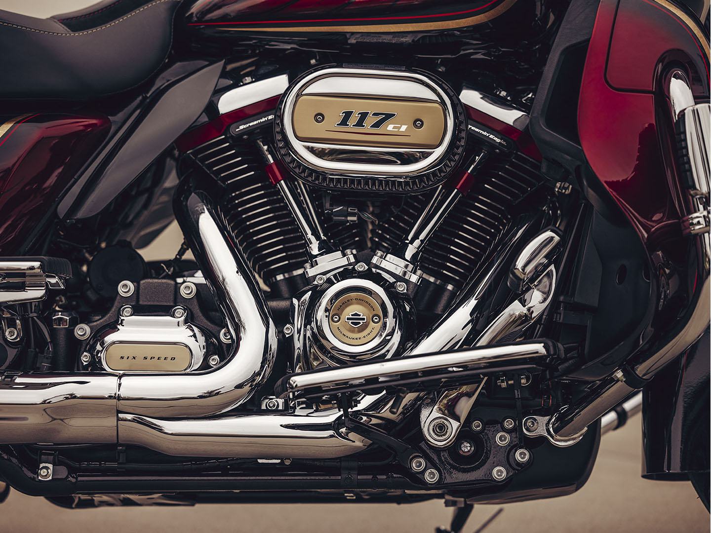 2023 Harley-Davidson CVO™ Road Glide® Limited Anniversary in Scott, Louisiana - Photo 5