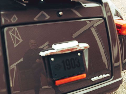TRUNK AND KING TOUR-PAK® STORAGE