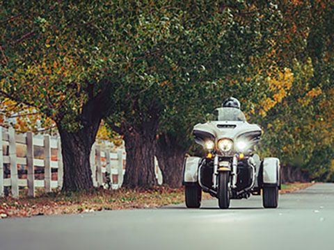 6-SPEED CRUISE DRIVE® TRANSMISSION