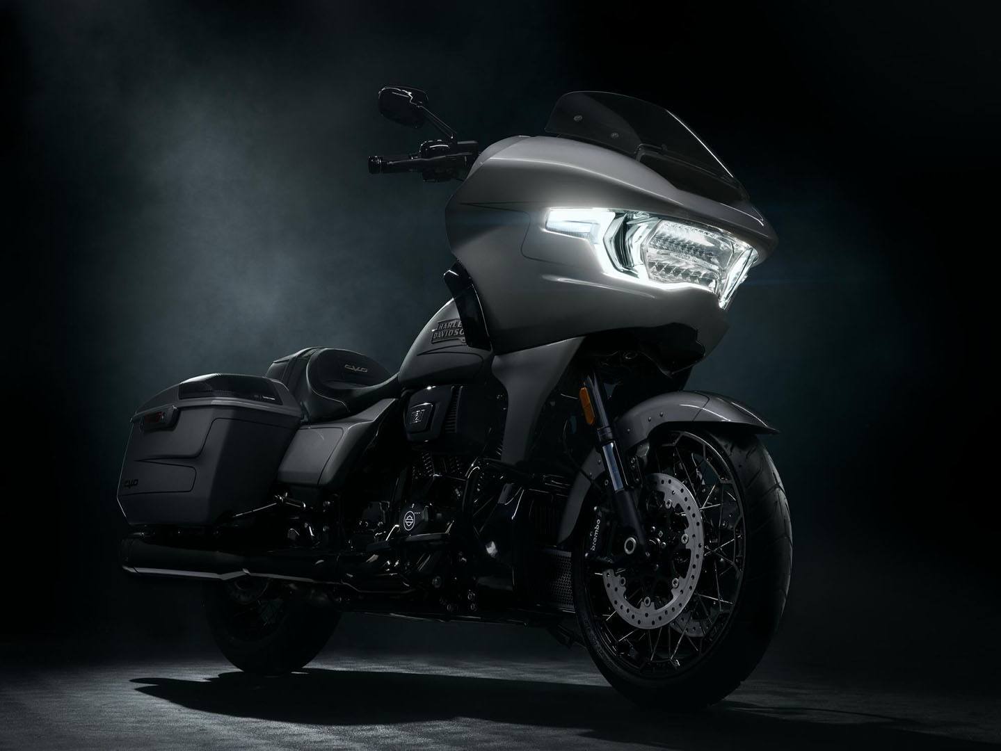 2023 Harley-Davidson CVO™ Road Glide® in Scott, Louisiana - Photo 2