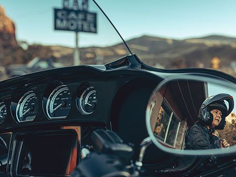 BOOM!™ BOX GTS INFOTAINMENT SYSTEM