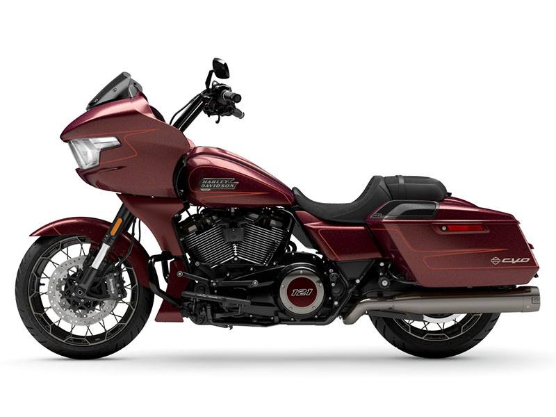 2024 Harley-Davidson CVO™ Road Glide® in Houston, Texas - Photo 2