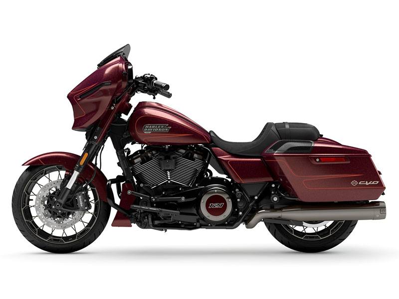 2024 Harley-Davidson CVO™ Street Glide® in Houston, Texas - Photo 2