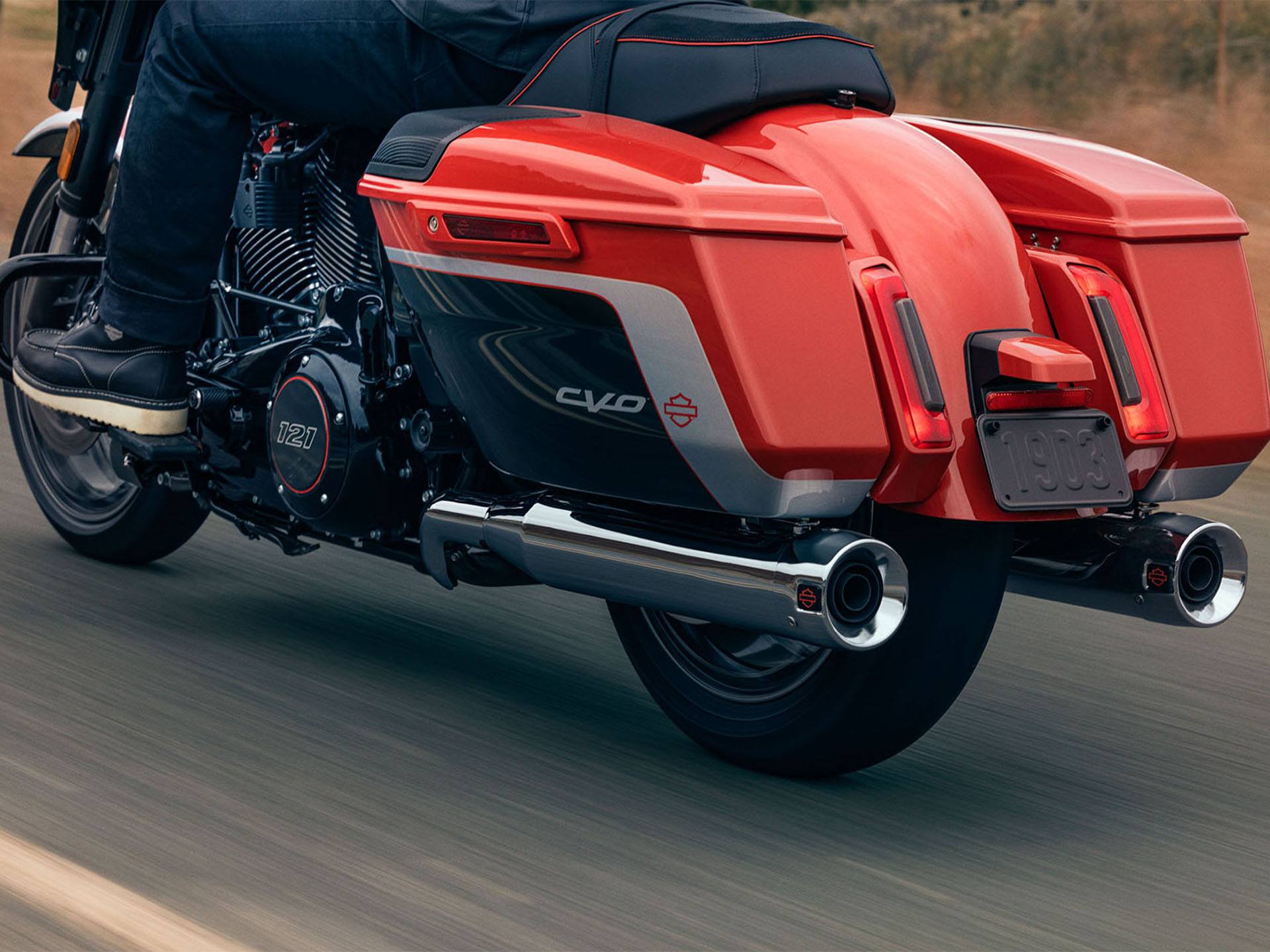 2024 Harley-Davidson CVO™ Street Glide® in Omaha, Nebraska - Photo 9