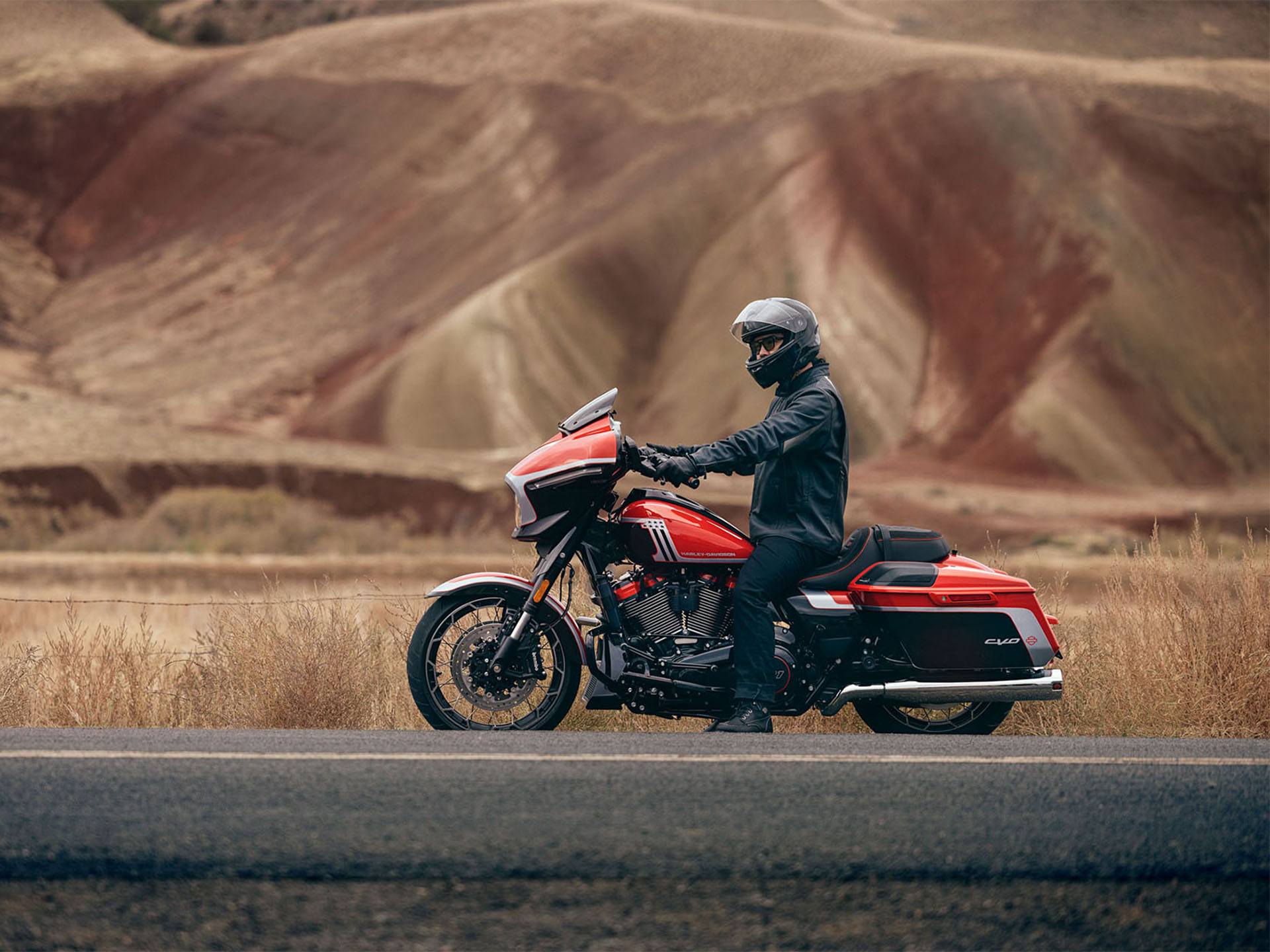 2024 Harley-Davidson CVO™ Street Glide® in Omaha, Nebraska - Photo 15