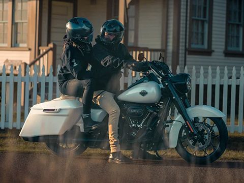 MILWAUKEE-EIGHT® 114 ENGINE
