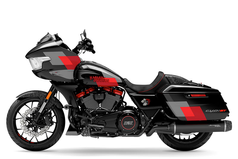 2025 Harley-Davidson CVO™ Road Glide® ST in Houston, Texas - Photo 2
