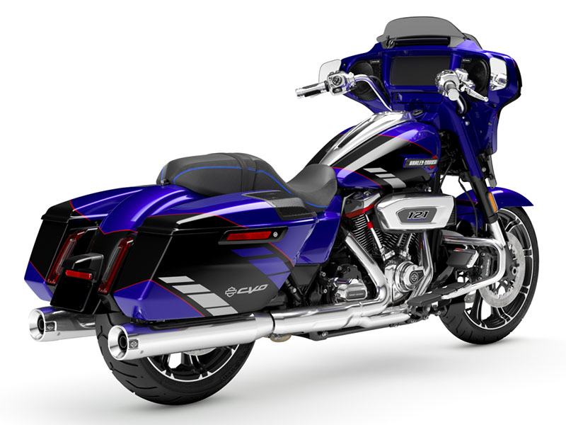 2025 Harley-Davidson CVO™ Street Glide® in Pasadena, Texas - Photo 6