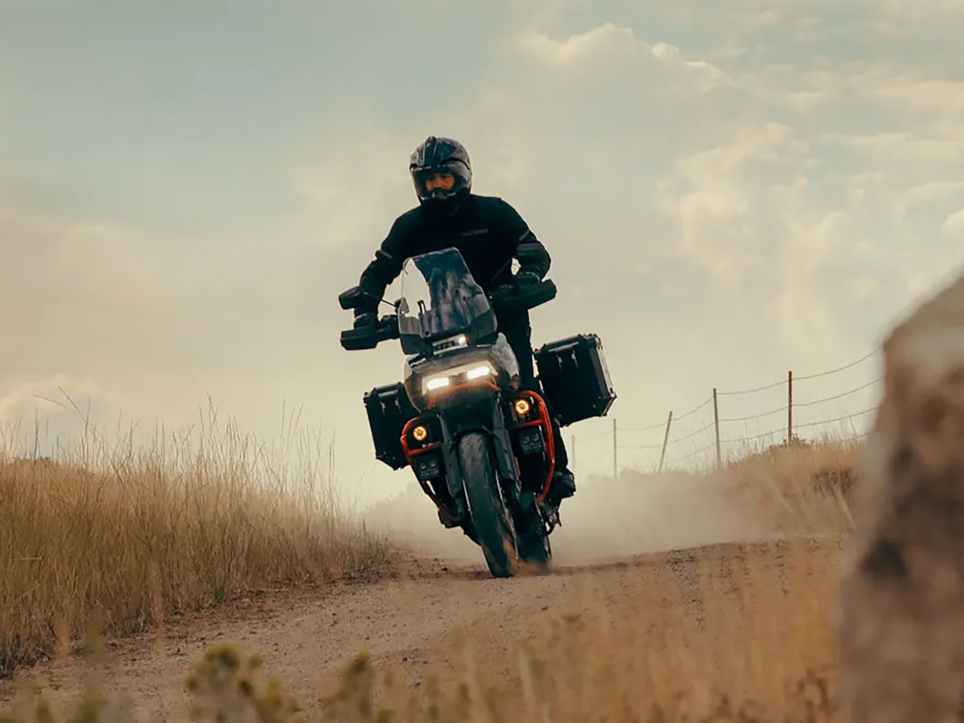 2025 Harley-Davidson CVO™ Pan America® in Pasadena, Texas - Photo 11
