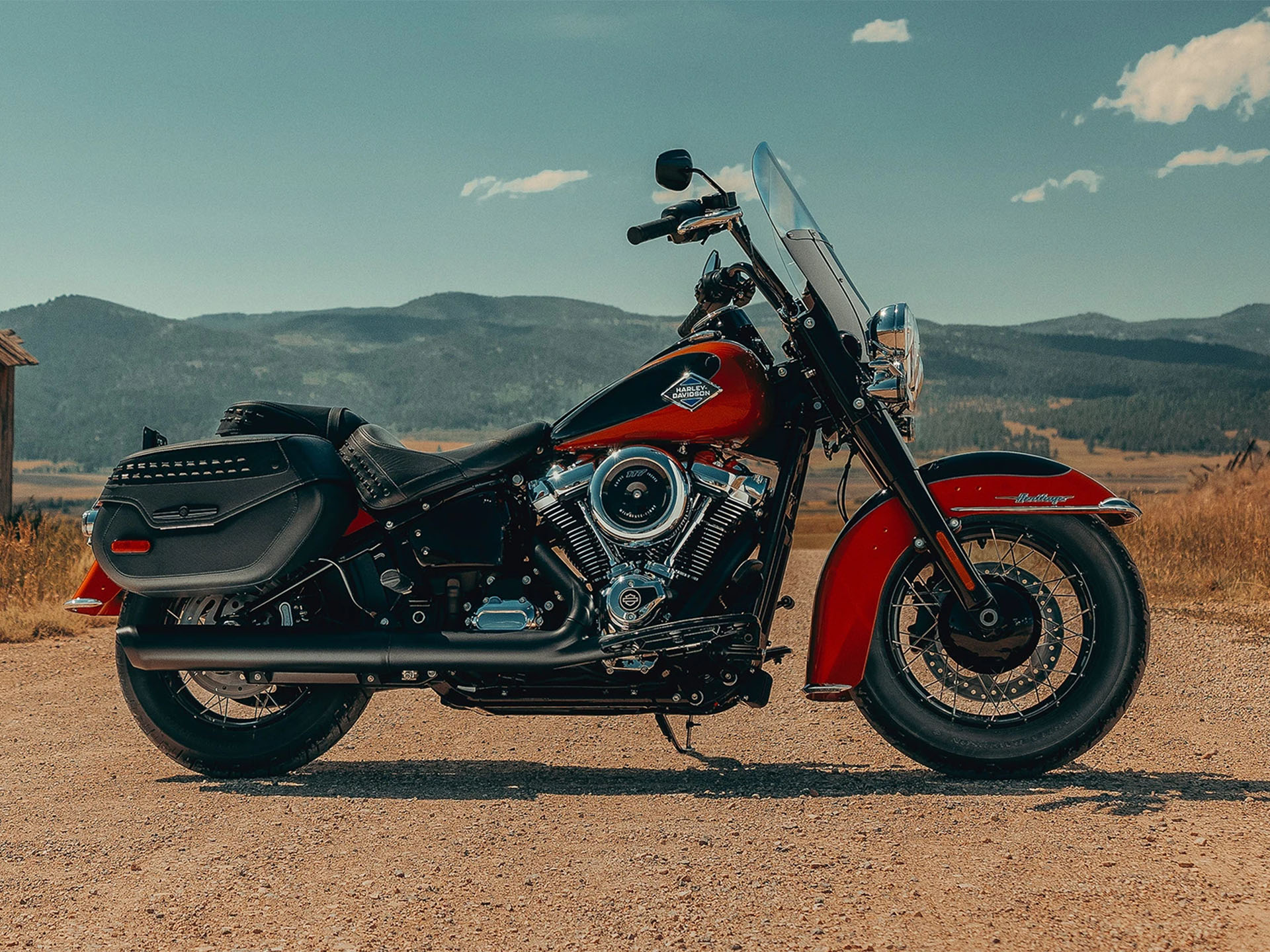 2025 Harley-Davidson Heritage Classic in Pasadena, Texas - Photo 9