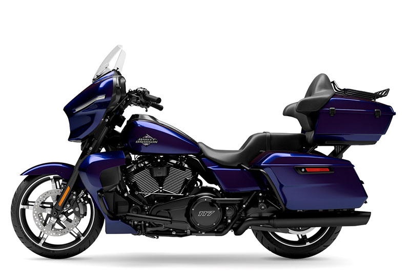 2025 Harley-Davidson Street Glide® Ultra in Pasadena, Texas - Photo 2