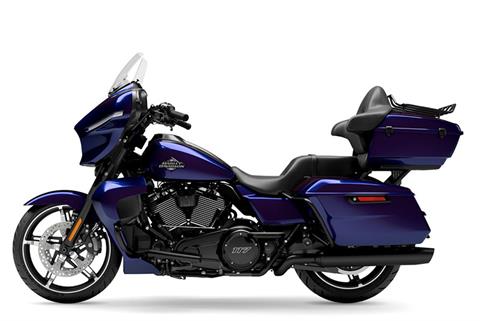 2025 Harley-Davidson Street Glide® Ultra in Pasadena, Texas - Photo 2