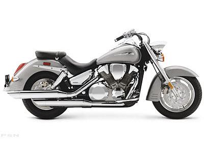2005 Honda VTX 1300R 3