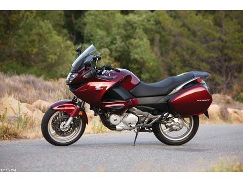 2010 Honda NT700V in Tuscaloosa, Alabama - Photo 4