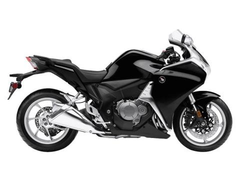 2013 Honda VFR1200F in Fort Pierce, Florida - Photo 5