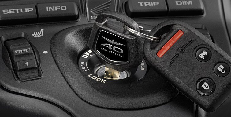2015 Honda Gold Wing® Audio Comfort in Northampton, Massachusetts - Photo 12
